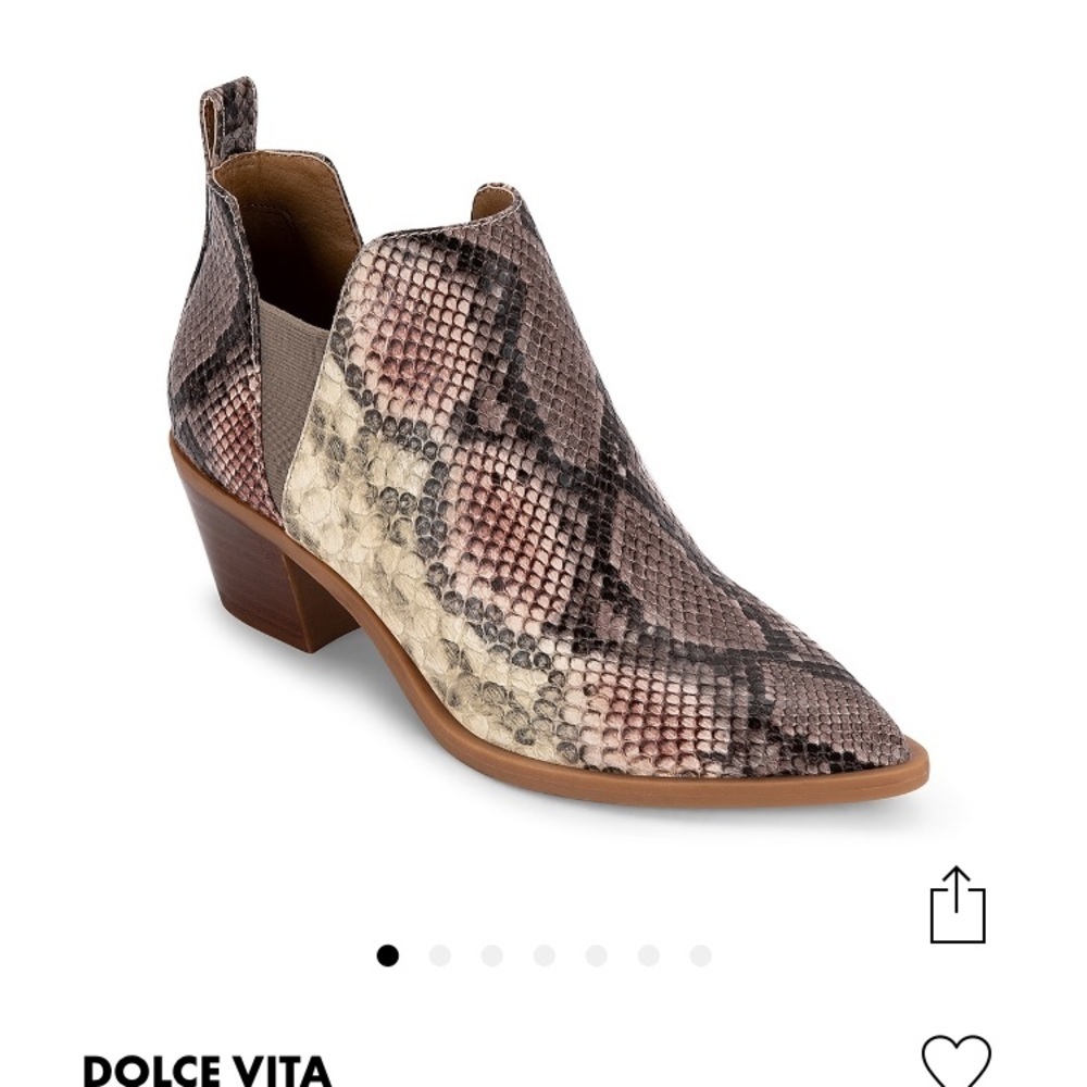 New Dolce Vita Samy booties size 6.5. Snake skin printed leather.